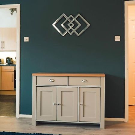 Modern 2 Bed Apartment Near City Centre Chelmsford Eksteriør bilde